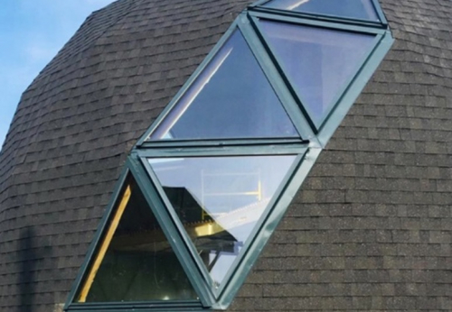Треугольное окно для купола с ручным открыванием. 0,16м2